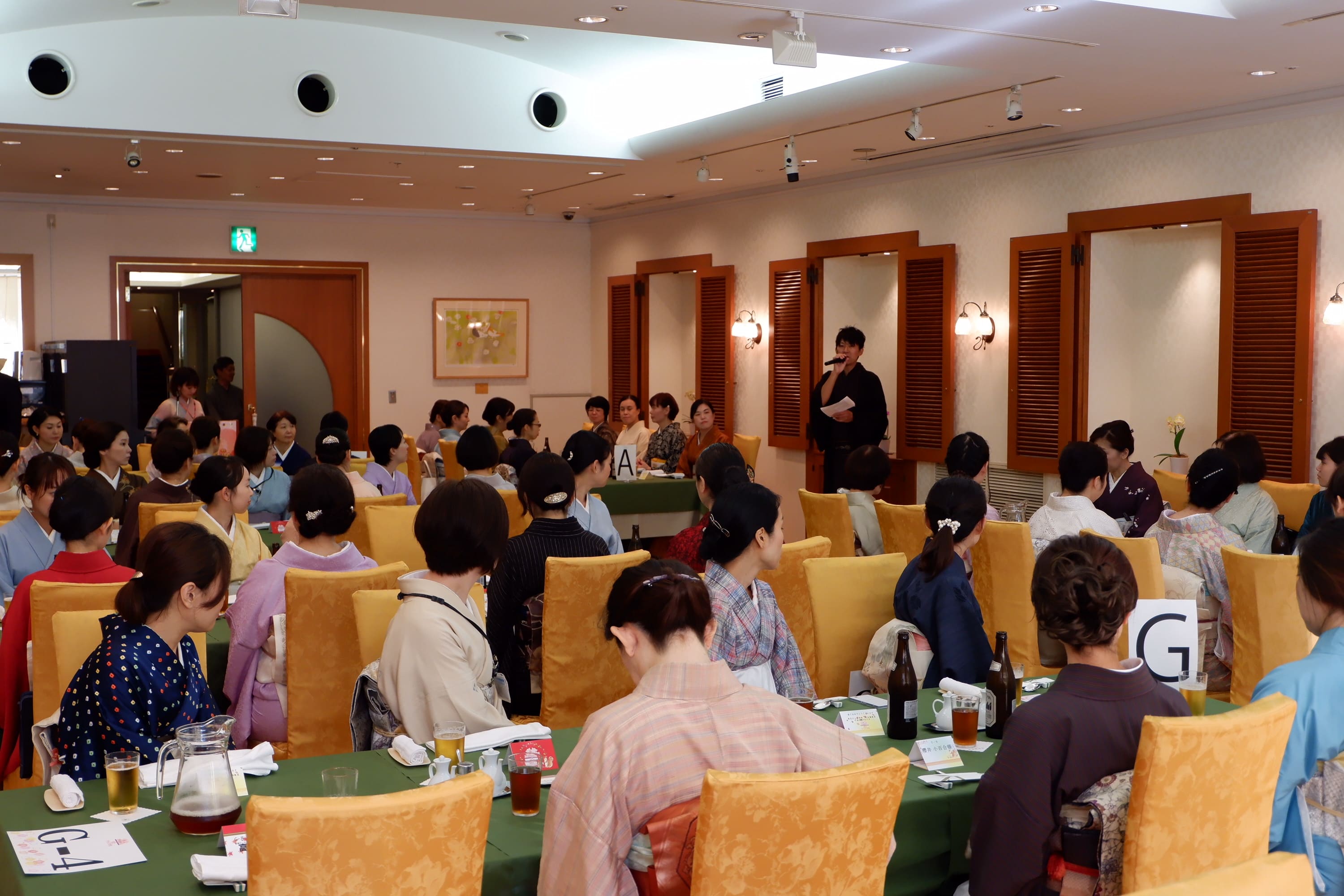 修了証書授与式&修了記念パーティ