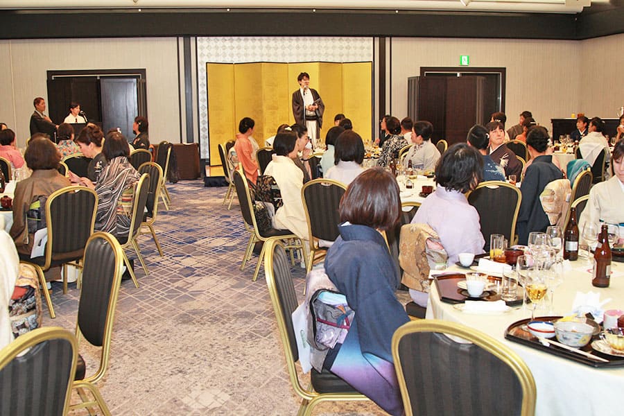 修了証書授与式&修了記念パーティ